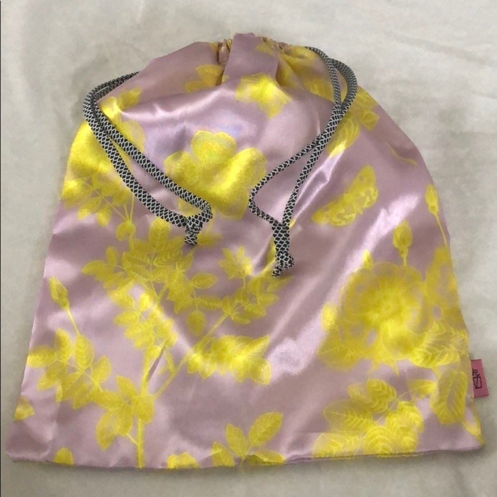 February 2021 Ipsy Refreshment Bag